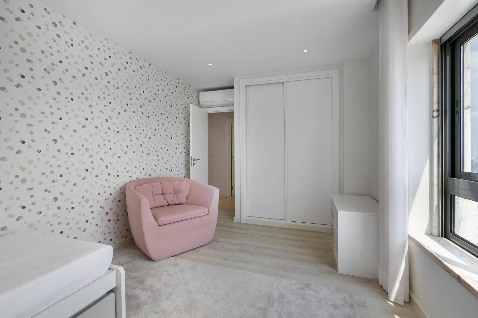 Whome Family Condo - Urban Retreat With Parking, Ac, Elevator In Great Location Lisabona Exterior foto
